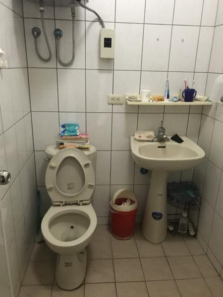 thiết bị vệ sinh nhà tắm