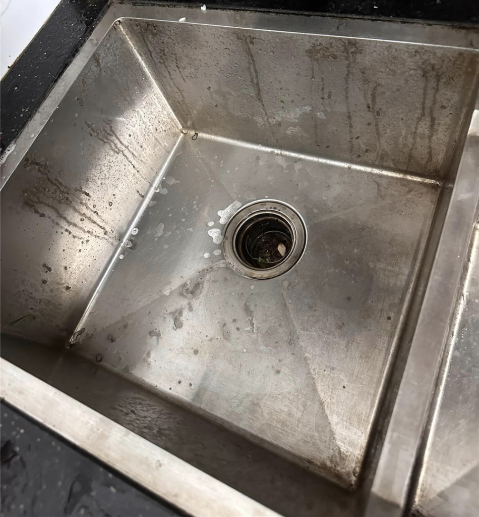 Thiết bị nhà bếp